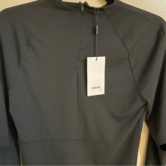 Gymshark VENTURE LONG SLEEVE TOP - BLACK, size XS - Picture 8 of 15